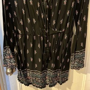 Super cute romper size XL